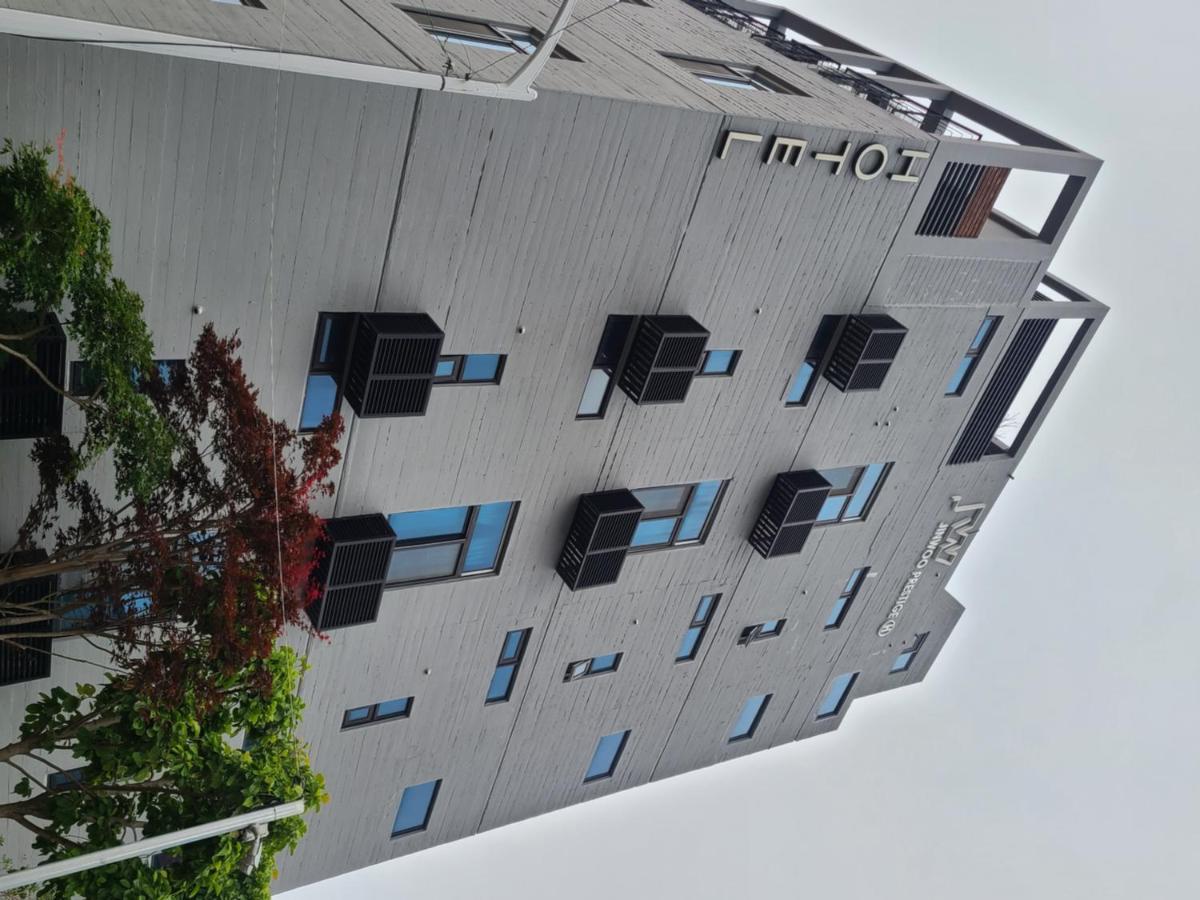 Jinwoo Prestige Hotel Кодже Экстерьер фото
